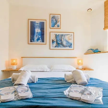 Select'sohome - Duplex Avec Terrasse Au Coeur Du Village De ! - Irunda